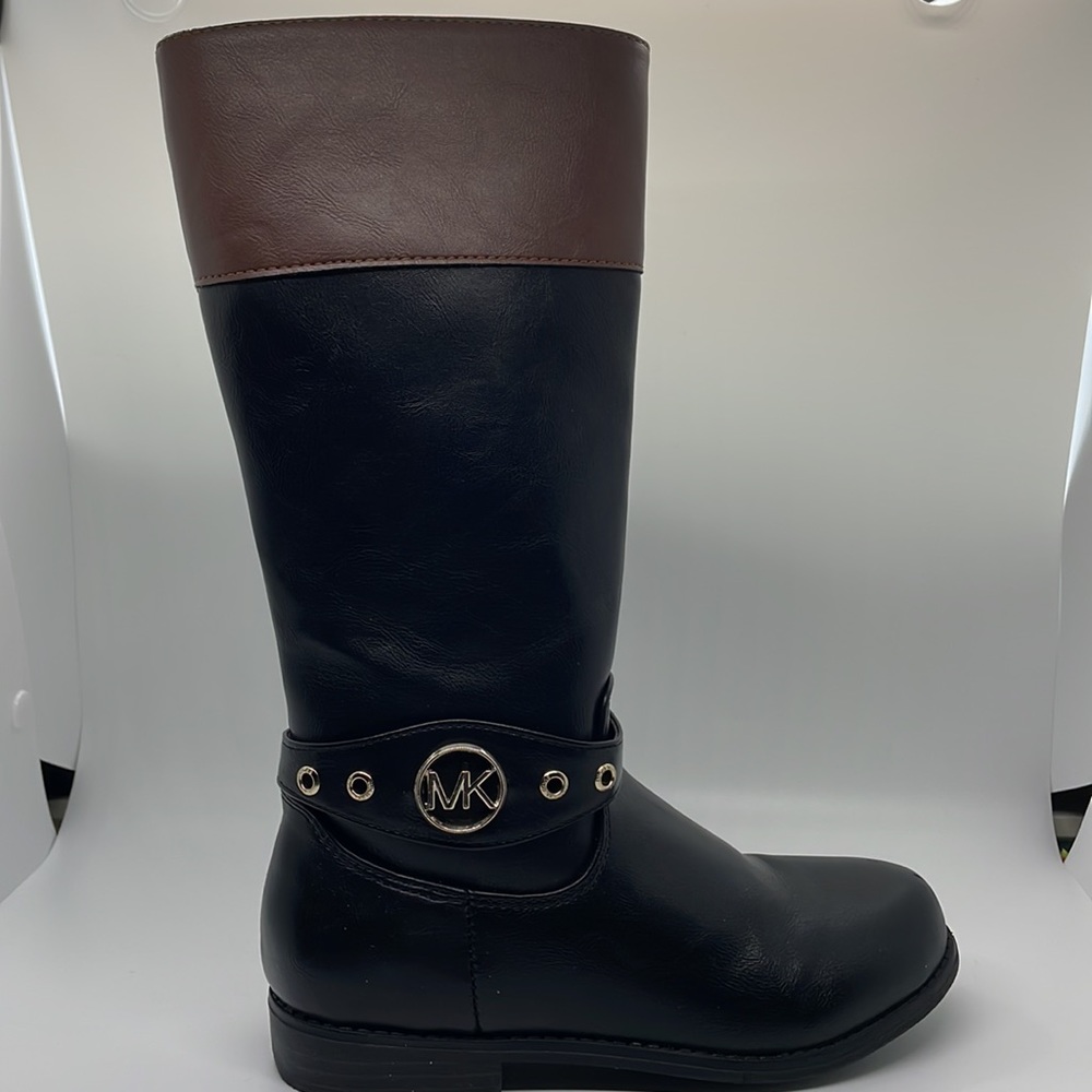 👢 EUC 👢 Michael Kors Emma Derby Black Faux Leather Boots girls with box - Picture 3 of 16